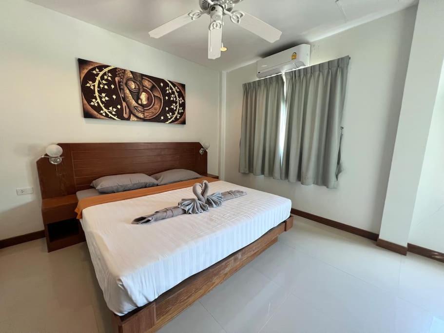 Villa Stunning 4-Br House With Inviting Swimming Pool à Kamala Beach Extérieur photo